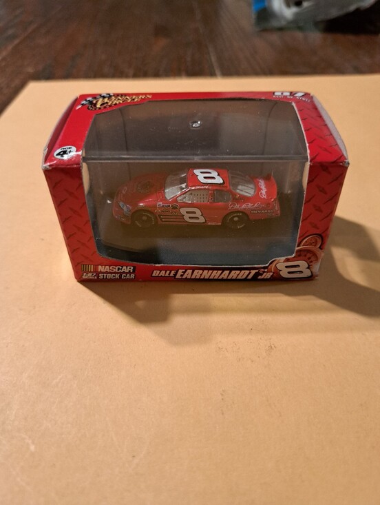 Winners Circle Other - 2007 Dale Earnhardt Jr #8 Menards NASCAR Die-Cast 1:87 Winner’s Circle  Race Car